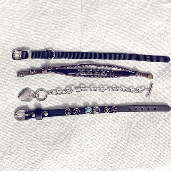 4 piece for 15 - Picture 1 of 6